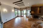 5 Bed House with En Suite at Lake View - 19