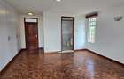 4 Bed House with En Suite at Rosslyn Heights - 10