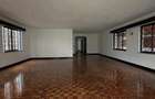 5 Bed Townhouse with En Suite at Off Ole Dume Road - 3