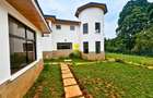 5 Bed House with En Suite in Nyari - 10