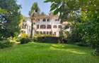 5 Bed Townhouse with En Suite in Nyari - 18