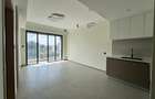 Serviced 1 Bed Apartment with En Suite in Riverside - 12