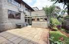 5 Bed Townhouse with En Suite in Brookside - 2