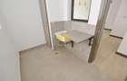 1 Bed Apartment in Rosslyn - 8