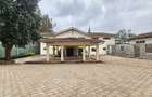 5,000 ft² Commercial Property with Service Charge Included in Lavington - 3