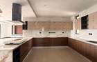 3 Bed Apartment with En Suite in Riverside - 9