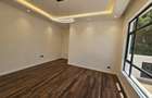 5 Bed House with En Suite in Lavington - 2