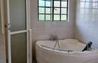 4 Bed House with En Suite in Runda - 8