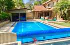 5 Bed Townhouse with En Suite in Rosslyn - 13