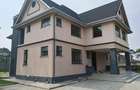 5 Bed House with En Suite at Garden Estate - 1