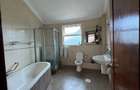 4 Bed House with En Suite in Runda - 9