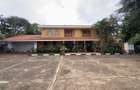 5 Bed House with En Suite in Runda - 1
