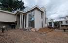 5 Bed Villa with En Suite at Kyuna - 14