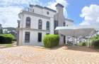 5 Bed Villa with En Suite in Loresho - 1