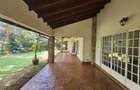 4 Bed House with En Suite in Redhill - 3