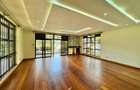 6 Bed Townhouse with En Suite in Nyari - 3