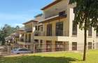 5 Bed Townhouse with En Suite at Lavington Green - 15