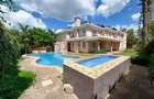 6 Bed House with En Suite at Panafric Road - 2