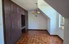 4 Bed Townhouse with En Suite in Lavington - 9
