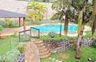 5 Bed House with En Suite at Nyari - 3