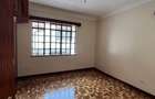 4 Bed Townhouse with En Suite in Lavington - 15
