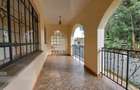 4 Bed Townhouse with En Suite at Lavington - 5
