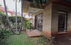 4 Bed House with En Suite in Spring Valley - 2