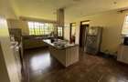 4 Bed Townhouse with En Suite in Rosslyn - 3