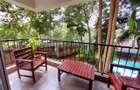 Serviced 2 Bed Apartment with En Suite at Brookside Drive - 12