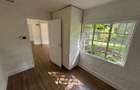 1 Bed House with En Suite at Karen - 7