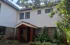 4 Bed House with En Suite at Lavington - 19