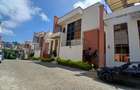 5 Bed Townhouse with En Suite at Lavington - 2