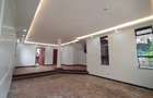 4 Bed House with En Suite in Lavington - 8