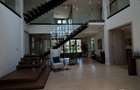 5 Bed House with En Suite in Runda - 3