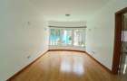 4 Bed Townhouse with En Suite at Riverside Drive - 14