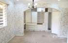 5 Bed House with En Suite in Loresho - 10