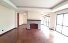 5 Bed Townhouse with En Suite at Lavington - 18