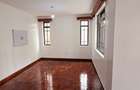 5 Bed Townhouse with En Suite at Lavington Green - 16