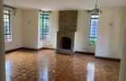 4 Bed Townhouse with En Suite at Lavington - 7