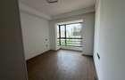2 Bed Apartment with En Suite in Riverside - 12