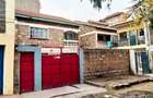 4 Bed House with En Suite in Donholm - 1