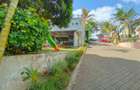 4 Bed Townhouse with En Suite at Eldama Ravine Road - 6