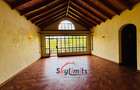 4 Bed House with En Suite in Runda - 20