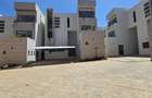5 Bed Townhouse with En Suite in Lavington - 7