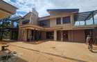 5 Bed House with En Suite in Runda - 1