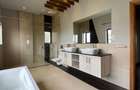 4 Bed Apartment with En Suite at Mandera Road - 14