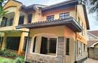 5 Bed Townhouse with En Suite at Lavington Green - 11