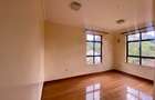 5 Bed Townhouse with En Suite in Lavington - 17