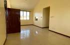 3 Bed Apartment with En Suite at Beach Road - 5
