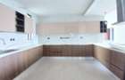 3 Bed Apartment with En Suite at Riverside Drive - 14